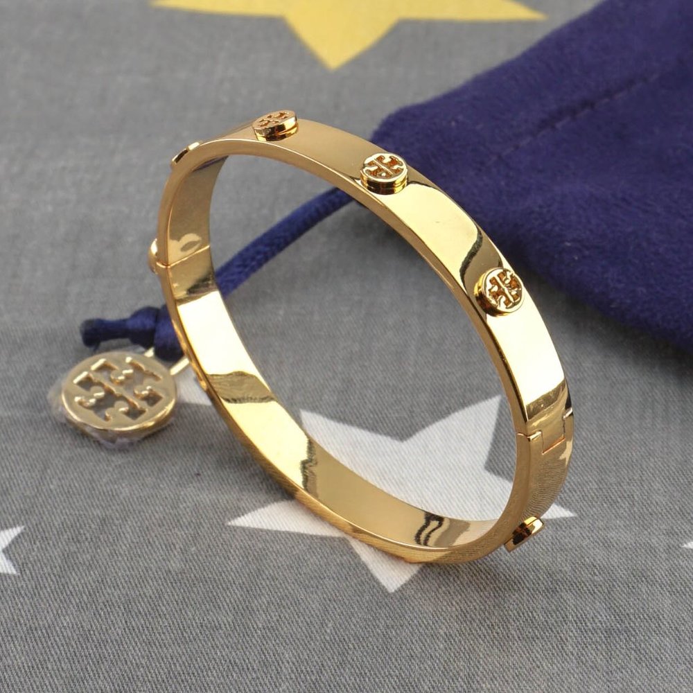 NWT Tory Burch Miller Stud 7mm Bracelet in Gold (Brand New) Medium - Picture 1 of 6